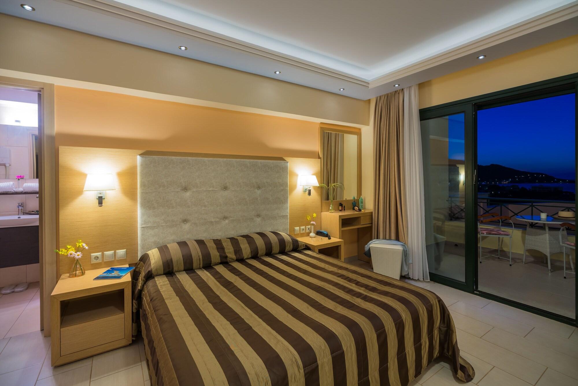 Ai Yannis Suites And Apartments Hotel Mármaron Εξωτερικό φωτογραφία
