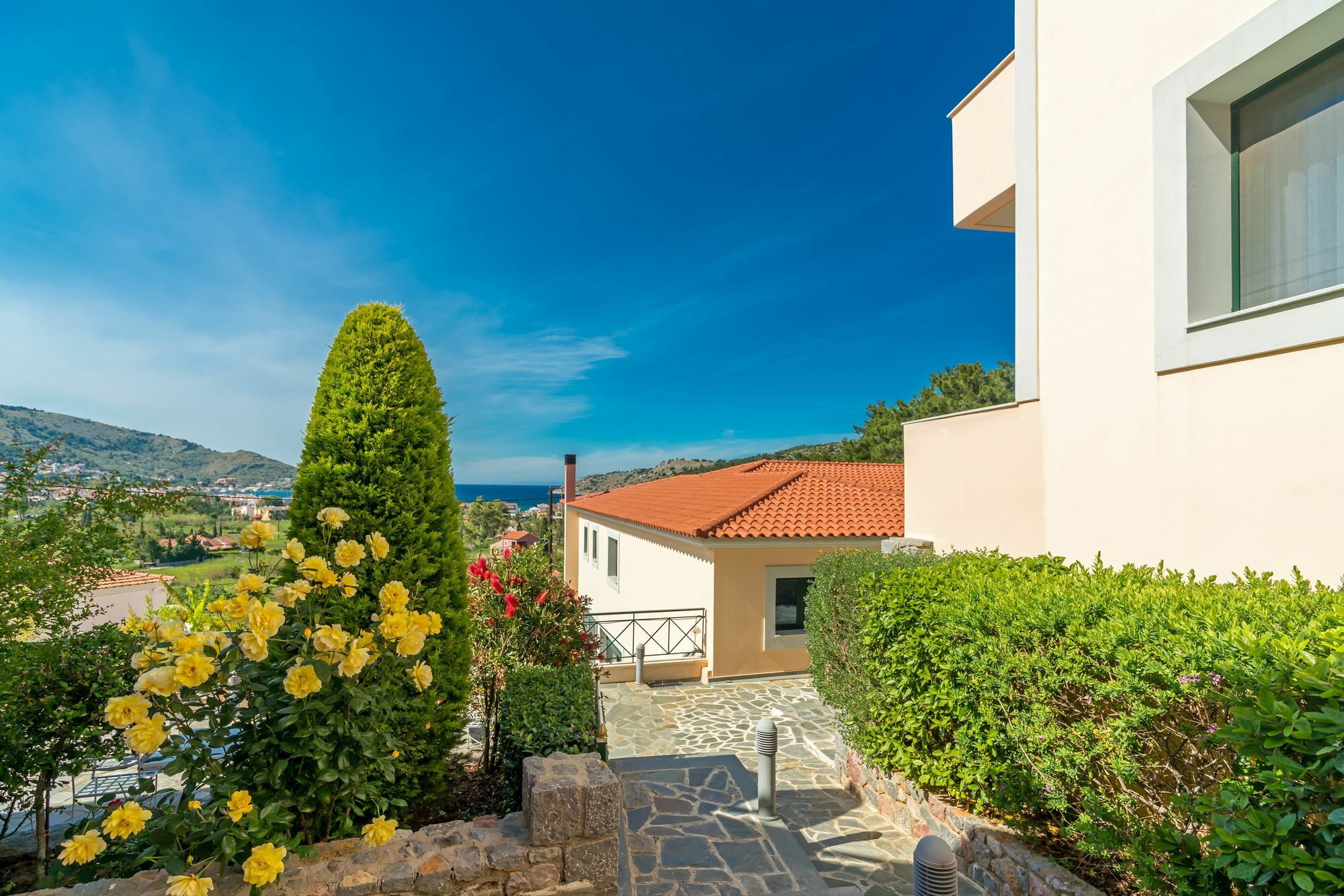 Ai Yannis Suites And Apartments Hotel Mármaron Εξωτερικό φωτογραφία