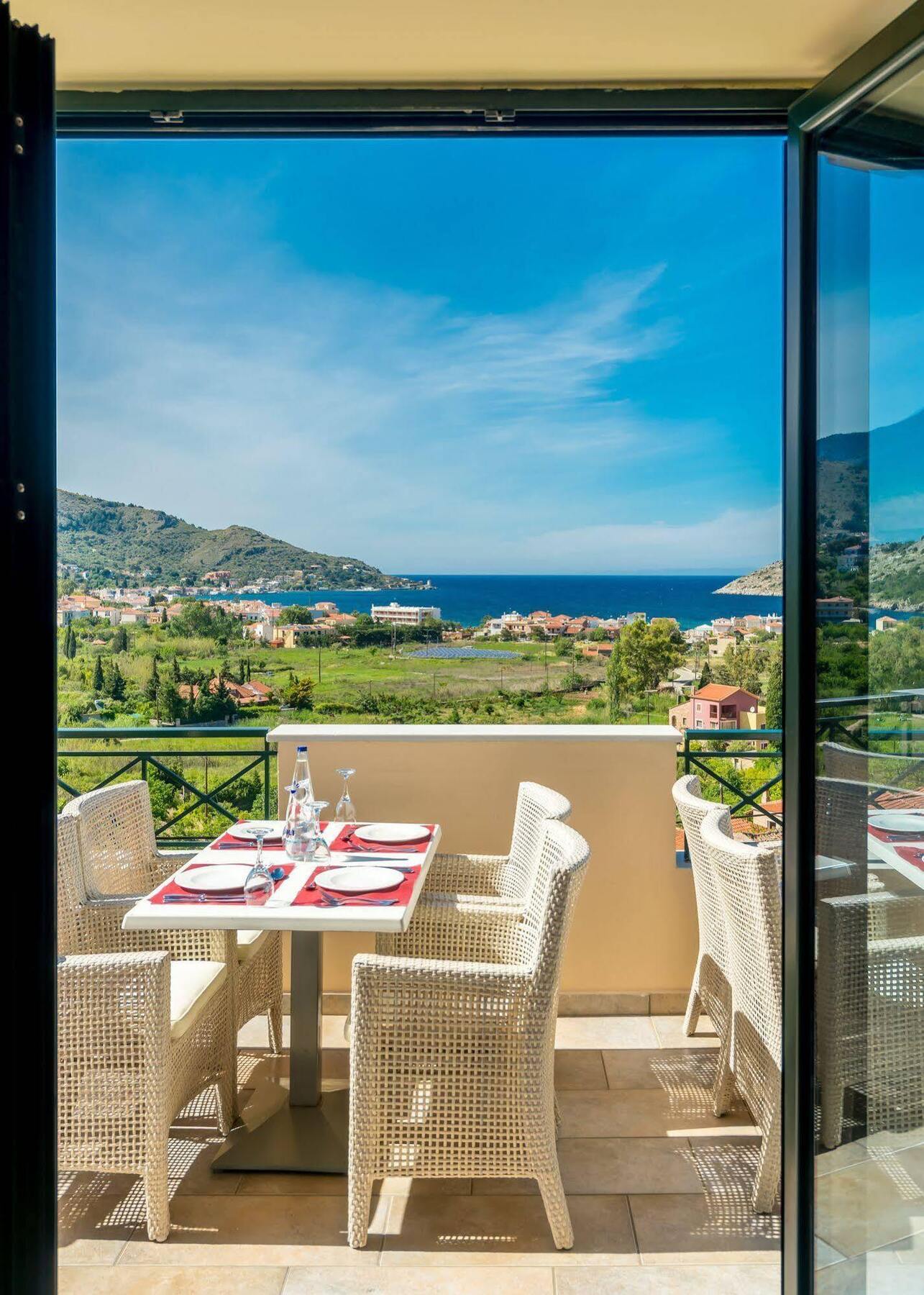 Ai Yannis Suites And Apartments Hotel Mármaron Εξωτερικό φωτογραφία